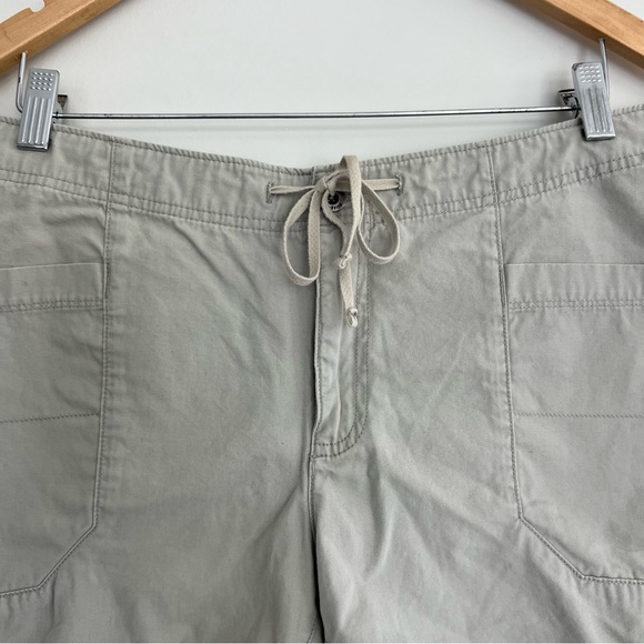 ♦️SOLD♦️PATAGONIA Gray 100% Organic Cotton Flat Front Drawstring Casual Shorts - Picture 2 of 13